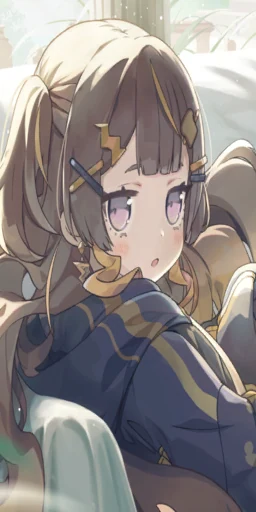 窩在沙發上放鬆玩遊戲・uniq